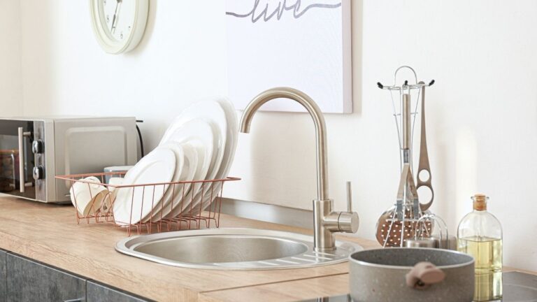 czysty dom i kuchnia