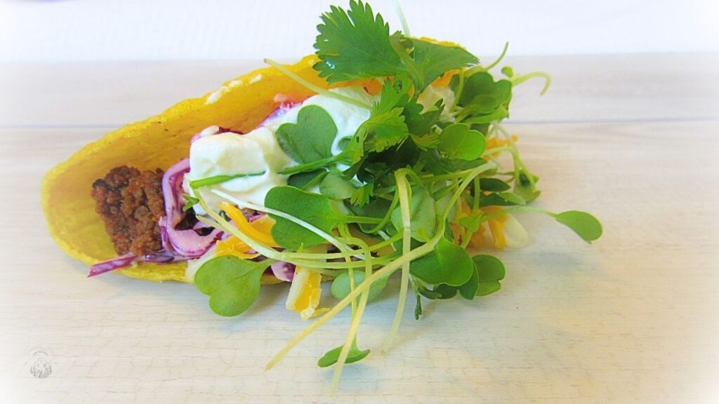 naładowane dodatkami taco