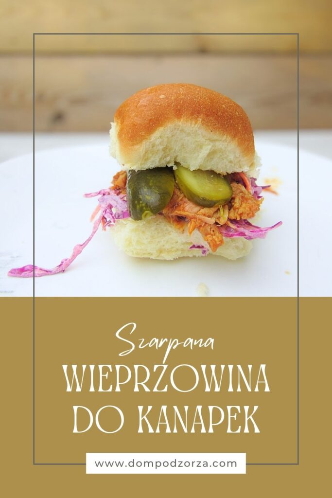 szarpana wieprzowina na bułce pin