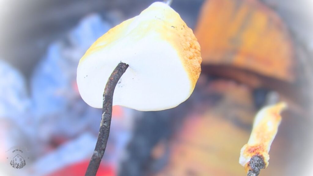pianka marshmallow pieczona nad ogniskiem na s'mores amerykańskie