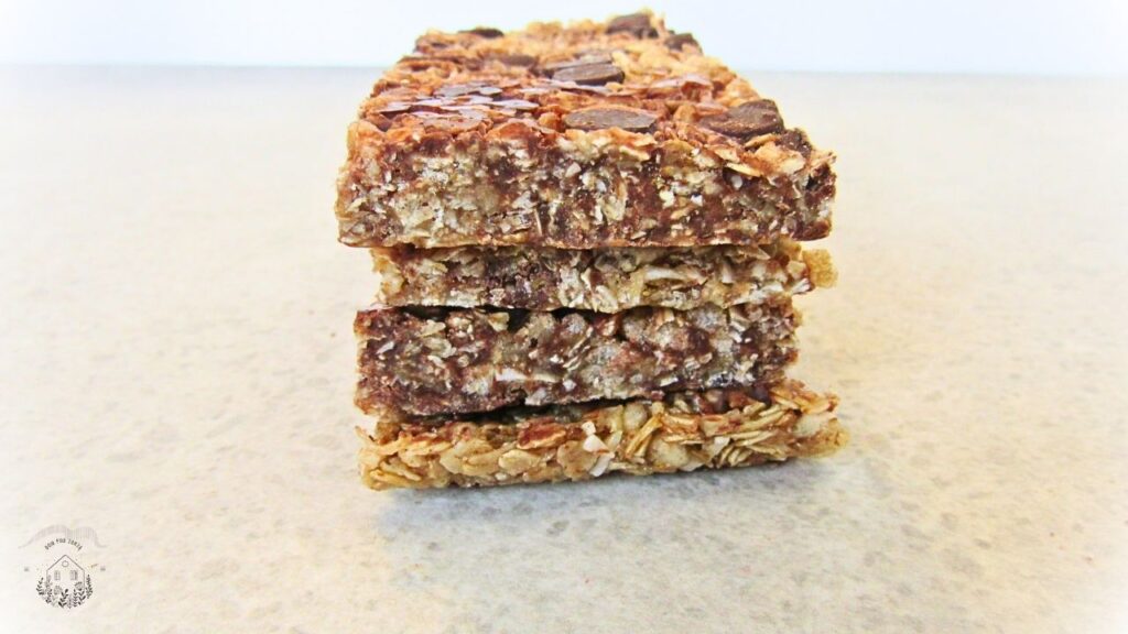 batoniki musli (granola bars) widok z boku